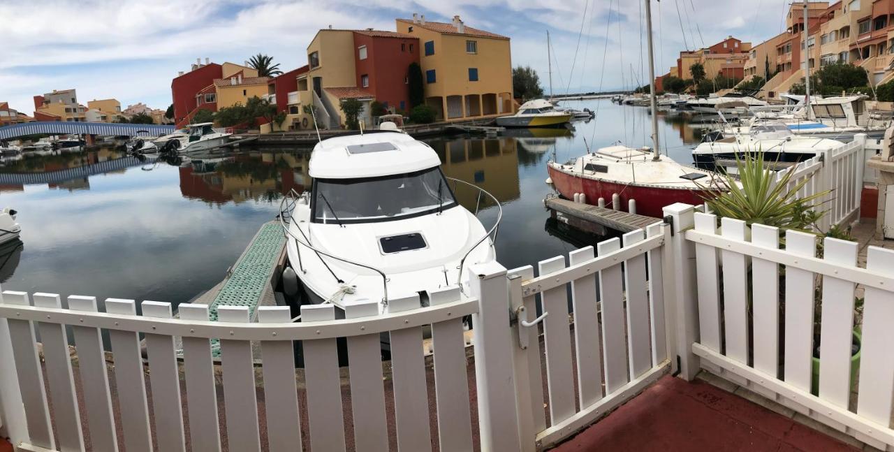 Marina Les Pieds Dans L Eau Apartment Le Barcares Luaran gambar