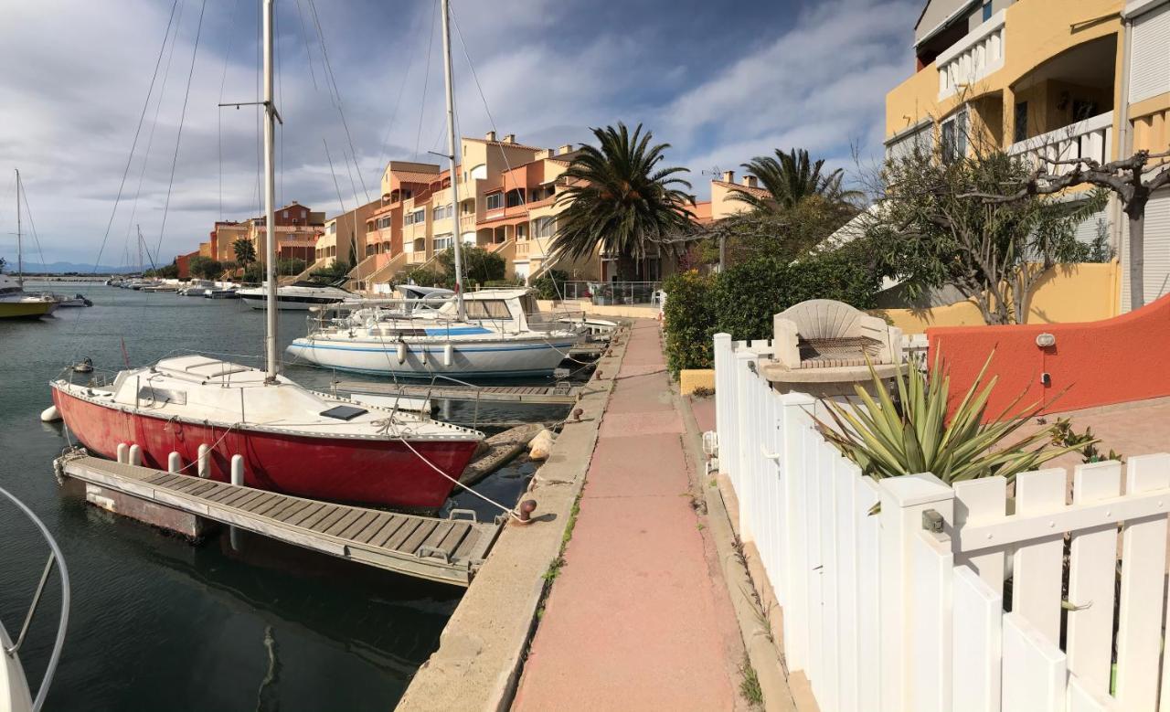 Marina Les Pieds Dans L Eau Apartment Le Barcares Luaran gambar