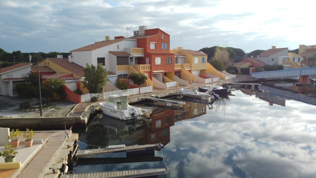 Marina Les Pieds Dans L Eau Apartment Le Barcares Luaran gambar